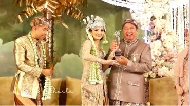 Resmi Dinikahi Vidi Aldiano, Sheila Dara Dapat Rekor Pacar Terawet