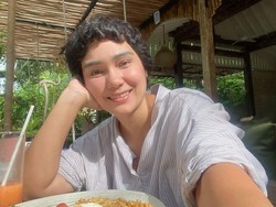 Sembuh dari Kanker, Feby Febiola Pamer Kulit Wajah Mulus