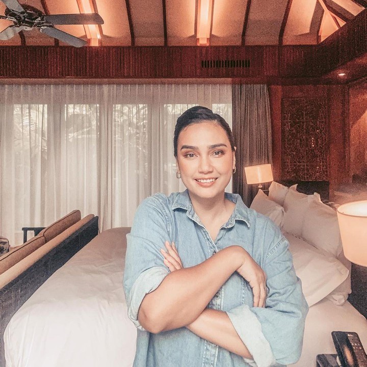 <p>Setelah menjalani enam kali kemoterapi, Feby Febiola dinyatakan sembuh, Bunda. Ia pun mulai bangkit menjalani hidup sehat. (Foto: Instagram @febyfebiola_)</p>