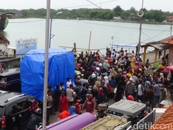 Pelayaran di Sumenep Ditunda Gegara Cuaca Buruk, Penumpang Sempat Menumpuk