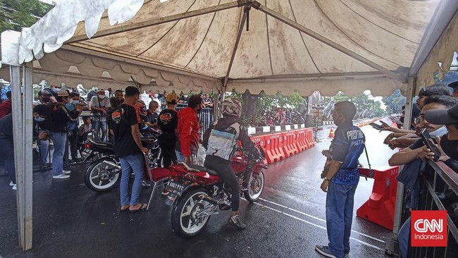 Menurut kepolisian kecelakaan balap liar banyak tetapi cenderung tidak dilaporkan, balap jalanan resmi diharapkan mengurangi kejadian itu.