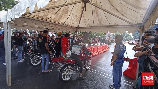 Polda Metro Jaya resmi membuka kegiatan street race untuk menggantikan ajang balapan liar yang marak terjadi di wilayah Jakarta.