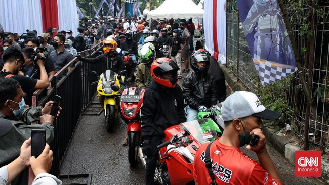 Dirlantas Polda Metro Jaya Kombes Sambodo Purnomo Yogo memastikan perhelatan Street Race masih belum akan diselenggarakan dalam waktu dekat.
