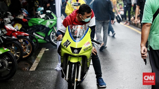 Sejak dua tahun terakhir Polda Metro Jaya terus menggaungkan kegiatan street race sebagai ajang balap resmi untuk menggantikan balap liar di Jakarta.