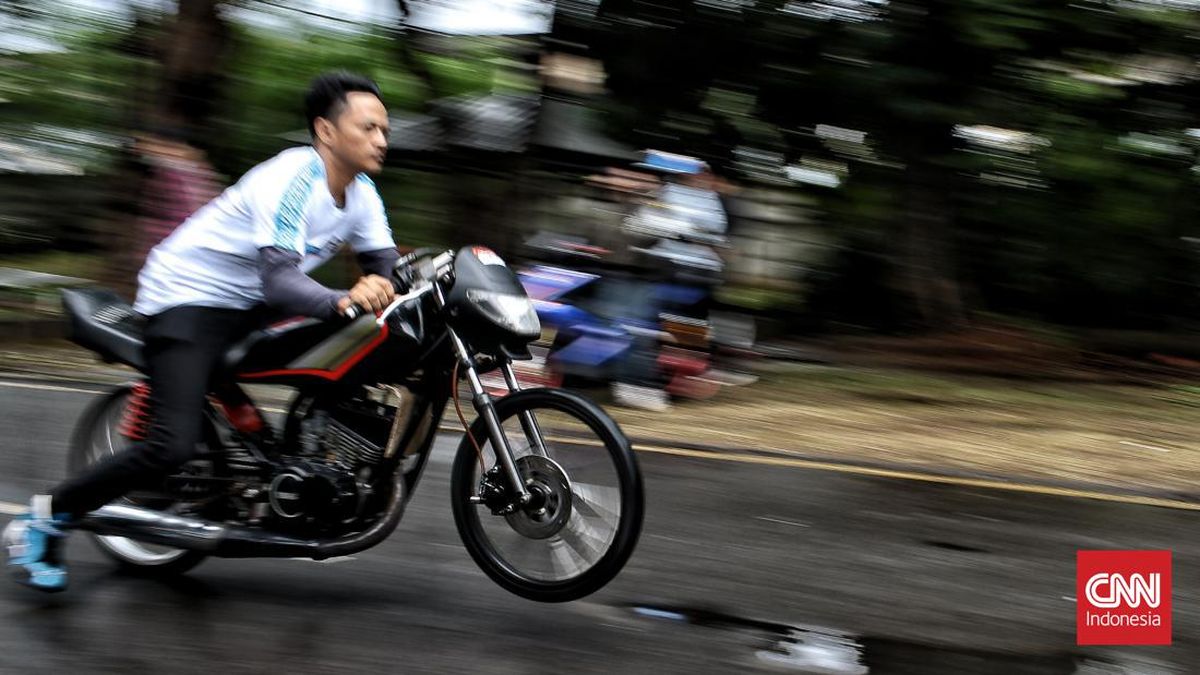 Anggota DPR Usul Pebalap Liar di JLNT Dihukum Sita Motor dan Penjara