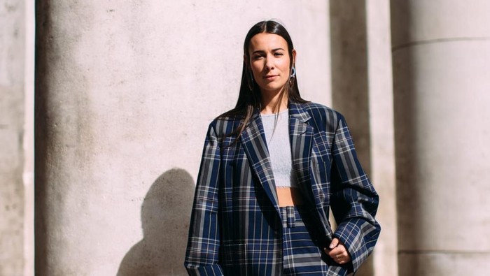 Dari Retro hingga Sporty, Ini Ide Tampil Stylish dengan Motif Kotak-kotak