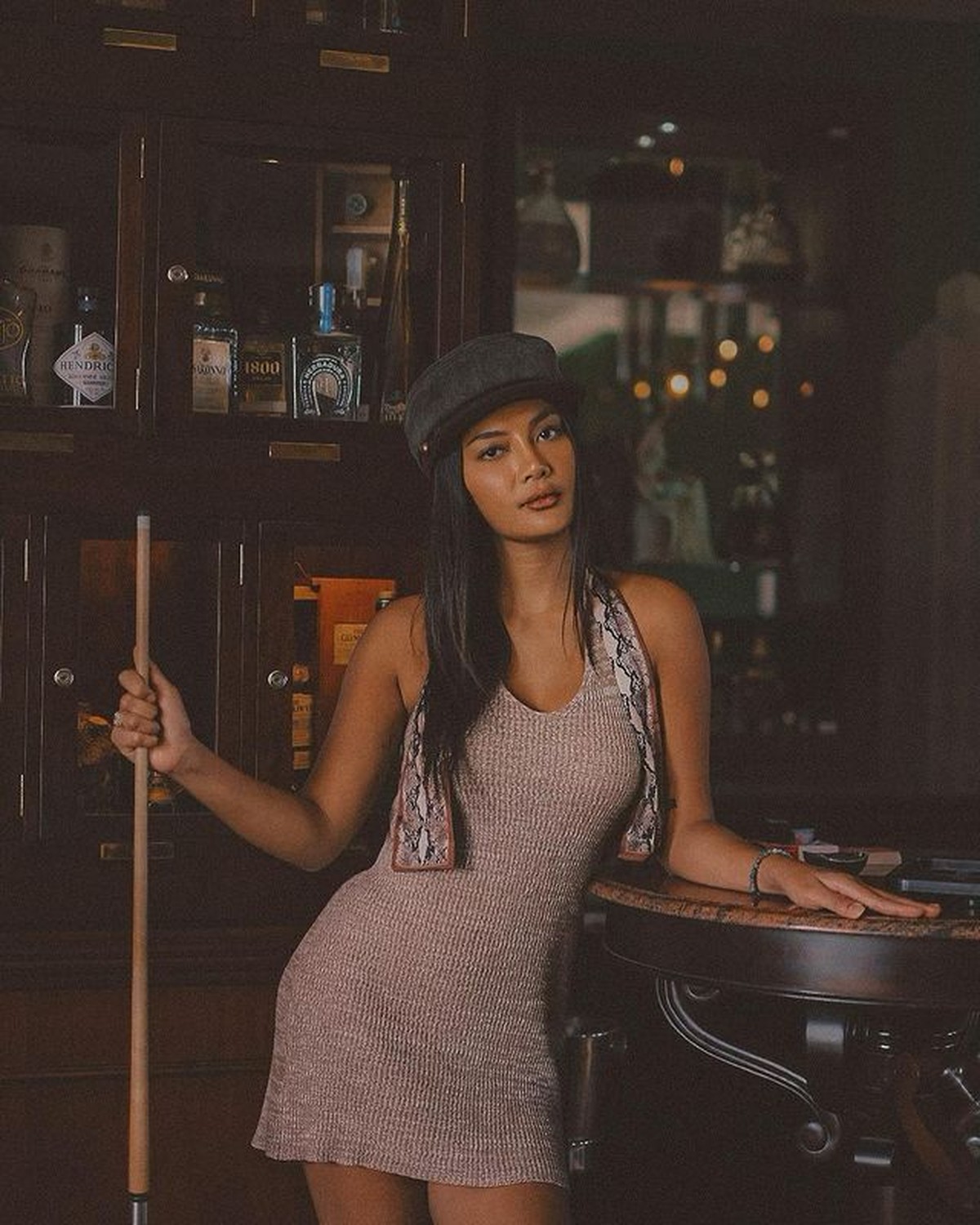 Erika Carlina baru saja membeberkan fakta yang bikin para netizen iri bahwa ia di DM oleh Charlie Puth&period; Yuk intip pesona Erika&excl;