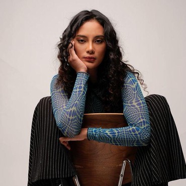 Hamil Anak DJ Panda, Momen Erika Carlina di-DM Charlie Puth Kembali Disorot