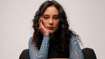 img-title Mabuk Berat, Erika Carlina Nyaris Diperkosa di Sawah oleh Sopir Taksi Online