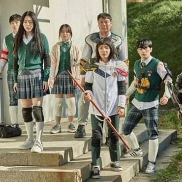 Sutradara Ungkap Alasan Seragam Sekolah 'All of Us Are Dead' Berwarna Hijau