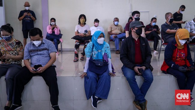 Kemenkes mengklaim kekebalan komunal atau herd immunity sudah terbentuk di Indonesia. Di sisi lain pemerintah kembali memperpanjang PPKM di Jawa-Bali.