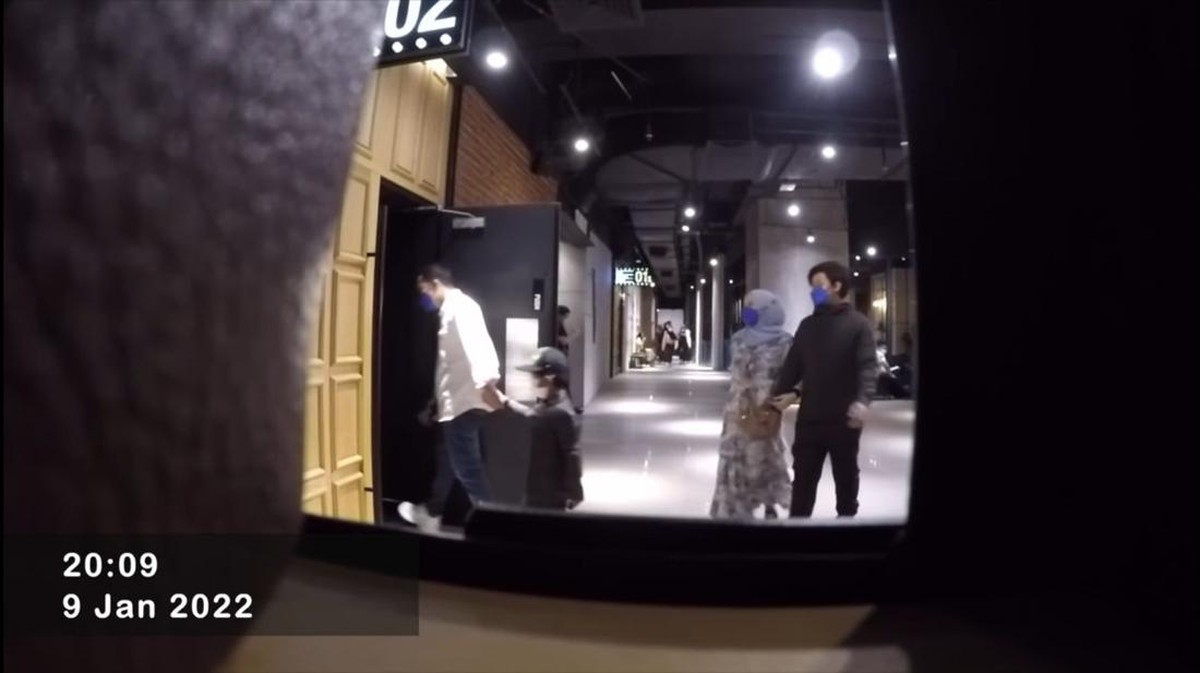 Denny Cagur dan Istri