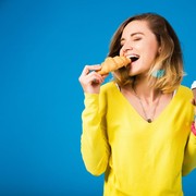 Dari Berat Badan Hingga Darah Tinggi, Ini 5 Efek Buruk Kebiasaan Makan Tengah Malam, Bikin Mimpi Buruk Juga!