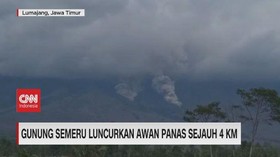VIDEO: Merapi dan Semeru Kembali Luncurkan Awan Panas