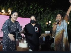 Ini Wajah Dito Pacar Baru Nindy Ayunda