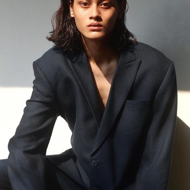 Rizal Rama Cowok Surabaya yang Sukses Tampil di Milan Fashion Week 2022