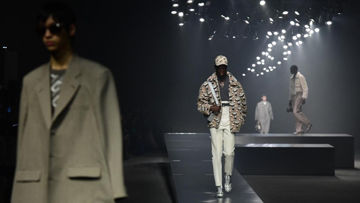 FOTO: Fendi, Mendobrak Formalitas dan Batas Arketipe