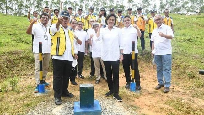 Bambang Susantono dan Dhony harus bisa membangun komunikasi publik yang baik untuk meyakinkan masyarakat tentang rencana pemintahan IKN yang masih membingungkan
