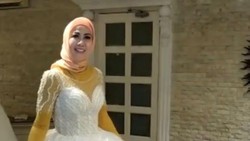 Dikritik Usai Pamer Fitting Gaun Pengantin, Kini Venna Melinda Tuai Pujian