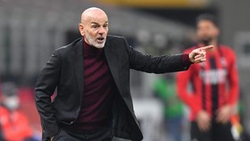 Stefano Pioli Disebut Resmi Latih Ronaldo di Al Nassr