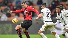 Dikalahkan Spezia, Milan Gagal Gusur Inter dari Puncak