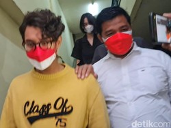 Ardhito Pramono Dibawa ke BNNP untuk Asesmen, Istri Mendampingi