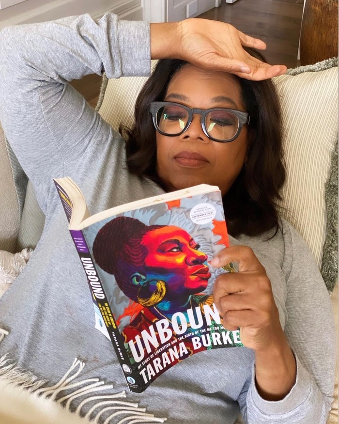Oprah Winfrey lahir di Mississippi, pada 29 Januari 1954. Terkenal sebagai pembawa acara, perempuan berzodiak Aquarius ini mengawali karier sejak 1973. (Foto: Instagram.com/oprah)