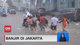 VIDEO: Banjir Jakarta Kendaraan Banyak yang Mogok