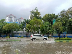 Masih Ada 2 RT-10 Jalan di Jakarta yang Tergenang Banjir Sampai Pagi Ini