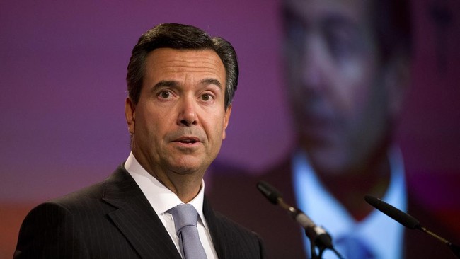 Chairman Credit Suisse Antonio Horta Osorio mengundurkan dari posisinya setelah dilaporkan melanggar aturan perjalanan selama pandemi covid-19.