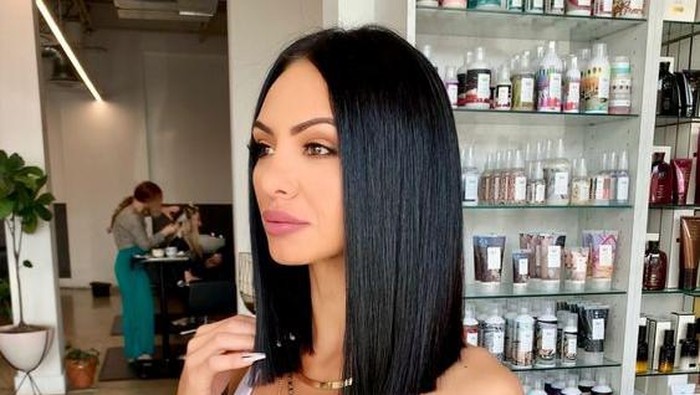 Jangan Hanya Digerai, Berikut Gaya untuk Rambut Lurus yang Bisa Kamu Coba Agar Tampil Beda