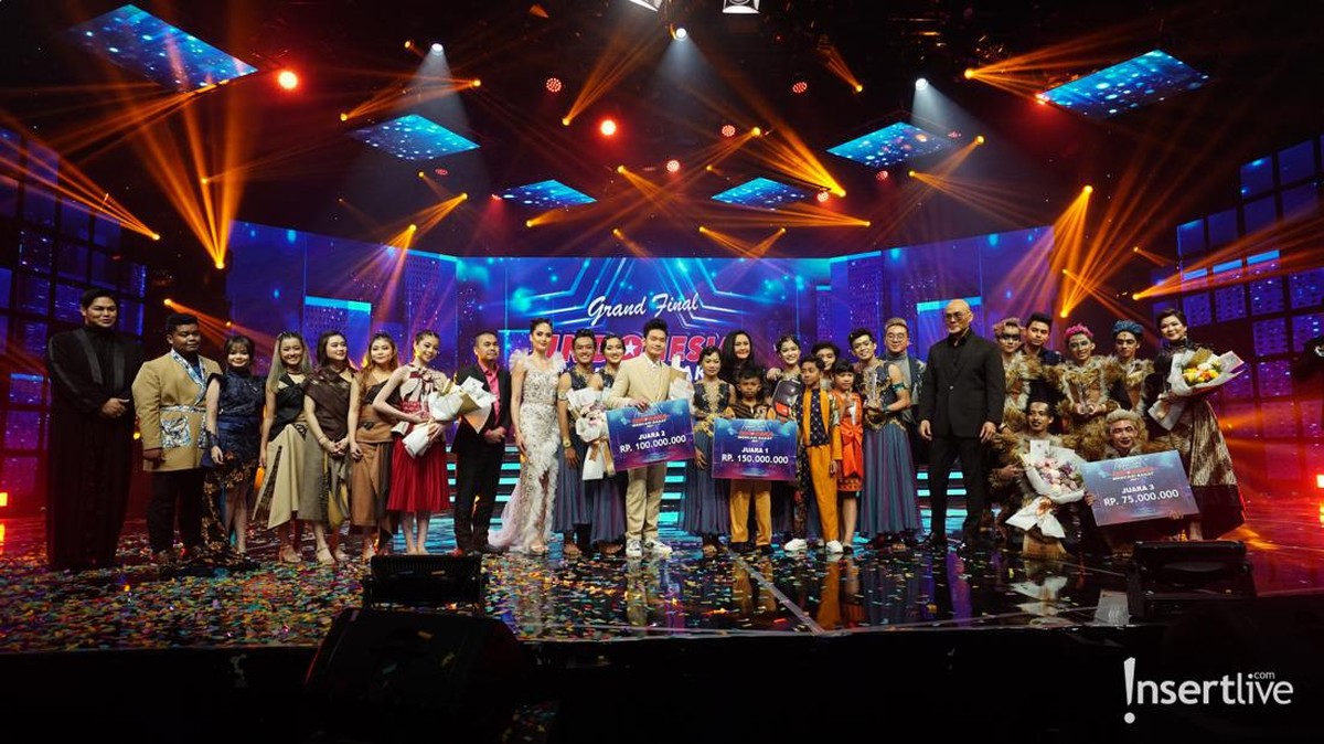 Panggung Indonesia Mencari Bakat 2021 kembali dimeriahkan oleh semua peserta di malam Grand Final&period; Yuk lihat lagi keseruannya&excl;
