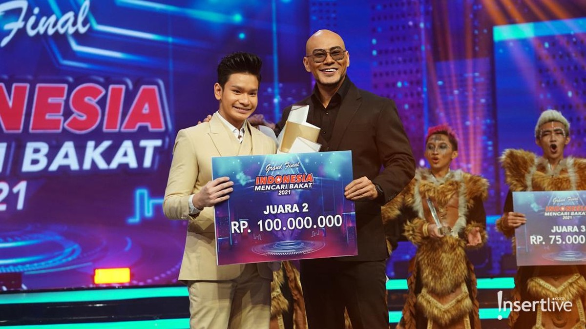 Panggung Indonesia Mencari Bakat 2021 kembali dimeriahkan oleh semua peserta di malam Grand Final&period; Yuk lihat lagi keseruannya&excl;