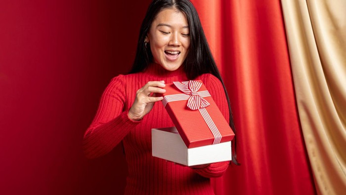 Unik dan Menggemaskan! Ini Rekomendasi Kado Imlek untuk Keluarga dan Sahabat, Bisa Dibawa Kemana Aja! Unik dan Menggemaskan! Ini Rekomendasi Kado Imlek untuk Keluarga dan Sahabat, Bisa Dibawa Kemana Aja!