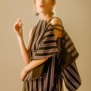 Fashionable Abis! Intip 5 Inspirasi OOTD ala Jeanneta Sanfadelia, Istri Ardhito Pramono