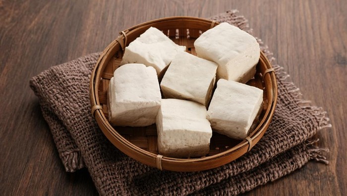 Tahu Putih or Tofu, one of raw ingredient food made from fermented soybean extract.