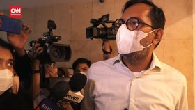 VIDEO: Haris Azhar dan Fatia Penuhi Panggilan Polda Metro Jaya