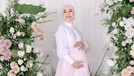 Potret maternity shoot Lesti Kejora dan Rizky Billar baru saja diungkap ke publik mencuri perhatian&period; Yuk intip&excl;