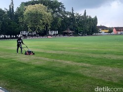 Ditanami Rumput Baru, Alun-alun Sleman Tak Boleh untuk Pasar Malam
