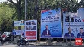 Baliho 'Arteria Dahlan Musuh Orang Sunda' Muncul di Bandung