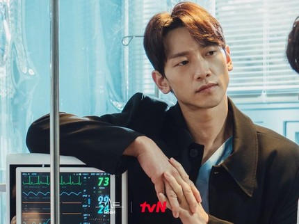 6 Dokter Hebat di Drama Korea Ghost Doctor, Cerdas dan Rupawan Bun
