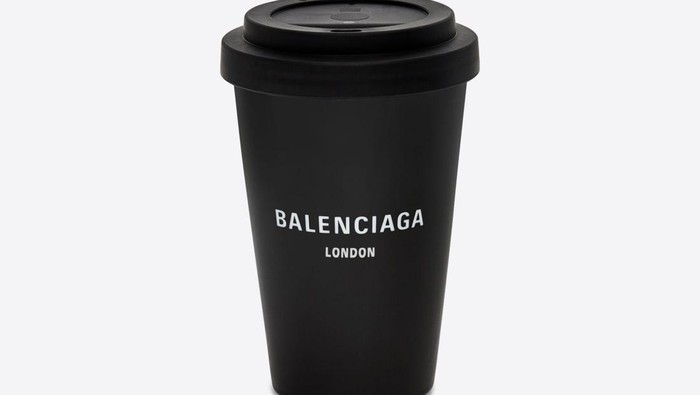 Kompak Rilis Gelas Kopi Mewah, Ini Bedanya Kreasi Balenciaga, Saint Laurent dan Louis Vuitton!