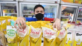 Stok Minyak Goreng di Indomaret dan Alfamart Bintaro Kosong Melompong
