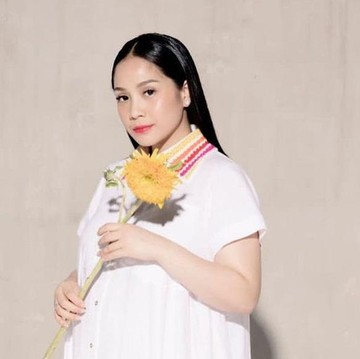 img-title Nggak Cuma Cantik dan Tajir, Nagita Slavina Punya Perjalanan Hidup yang Layak Dijadikan Panutan! Simak di Sini...