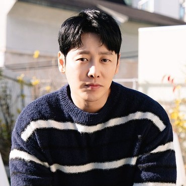 Kim Dong Wook Dapat Tawaran Bintangi Drama Korea Fantasi Baru