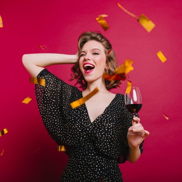 Konsisten Konsumsi Alkohol, 4 Risiko Ini pun Mengintai Kesehatan Kulit