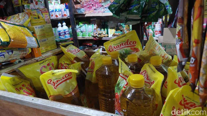 Hore! Kebijakan Minyak Goreng Satu Harga Berlaku Hari Ini, Dijual Rp14 Ribu per Liter