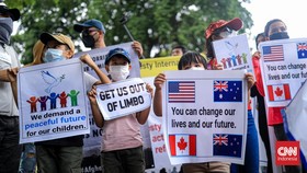 10 Tahun di Indonesia, Pengungsi Afghanistan Diterbangkan ke Australia