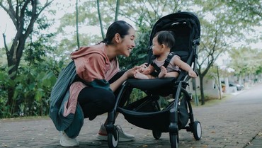 img-title Anak Genap 9 Bulan, Niken Anjani Nikmati Peran sebagai Ibu