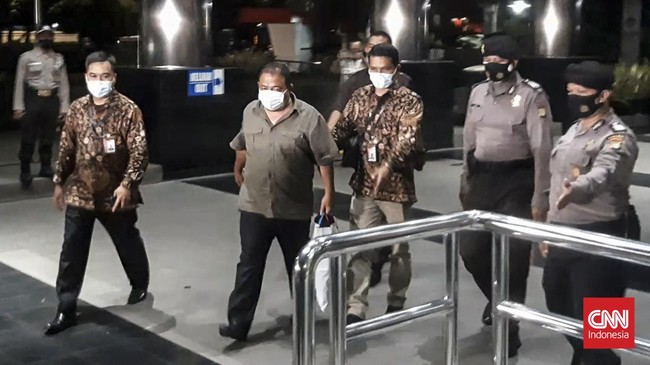 KPK menggeledah sebuah perusahaan bernama PT Dewa Rencana Perangin Angin (DRP) yang juga merupakan milik Bupati Langkat Terbit Rencana.